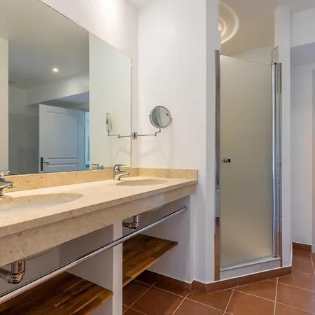 Le Domaine D'euphony 4* Monteux