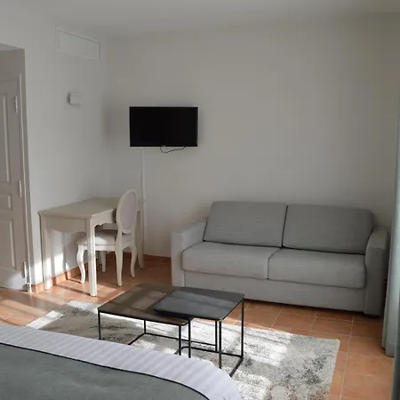 Le Domaine D'euphony Hotel