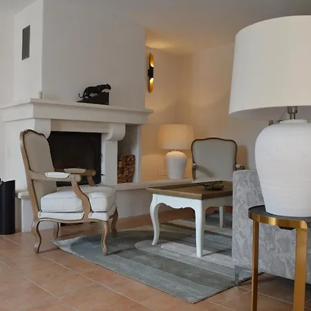 Le Domaine D'euphony Hotel